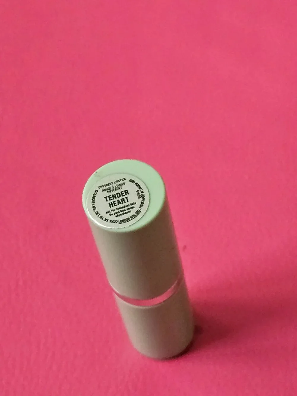 Clinique Different Lipstick Tender Heart – New Unused – Discontinued